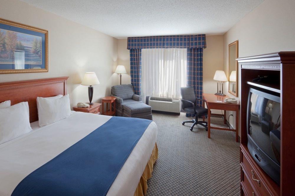 Holiday Inn Express Poughkeepsie By Ihg Экстерьер фото